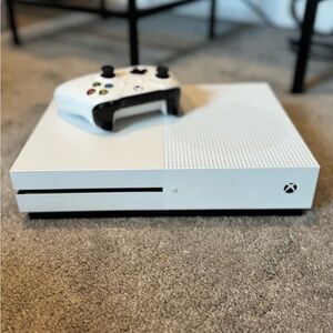 Xbox One S 1 TB White Console with Controller